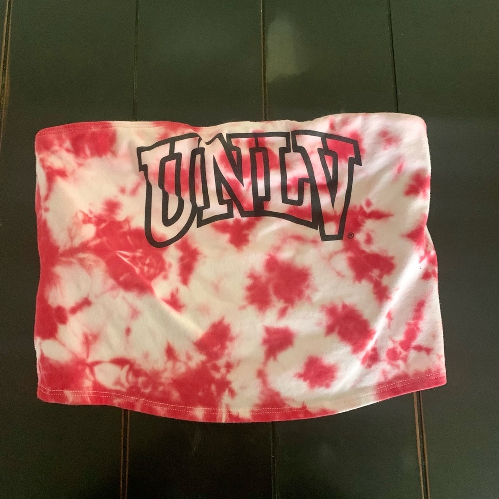 🌟 Pink UNLV tie dye top